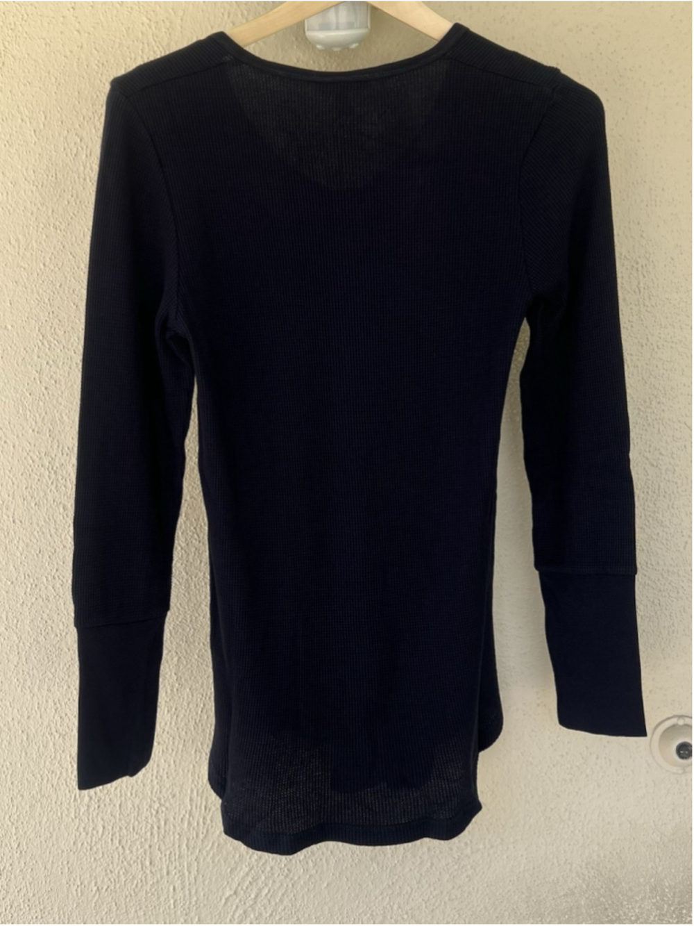 SPLENDID Forever Long Sleeve Thermal Henley Top Shirt Navy M Basic Essential - Picture 3 of 6